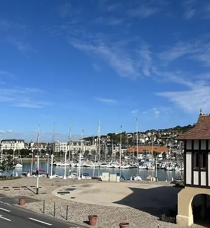 La Marine 2 Apartman *