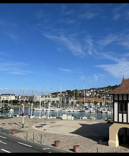 La Marine 2 Apartman *